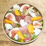 R_濃厚チーズと生ハムの季節のフルーツ（HIGH FIVE SALAD 奥神楽坂店）