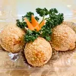 ゴマ団子(中華料理トウエイ)