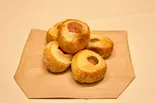 チキンソーセージブリオッシュパン Chicken sausage brioche buns（T＆A COZY CAFE FOOD）