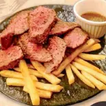 プレミアムステーキ(100g)(Gokan Spanish+Italian 練馬店)