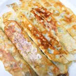 ジャンボ焼き餃子（中国家庭料理 佳成）
