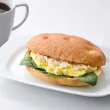 C-SET:十勝産コーンクリーム＆ツナフォカッチャ（カフェ・ド・クリエ 博多大博通店）
