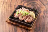 特上牛タン網焼き（釜飯 萬月 国立）