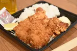 ジューシーBIG唐揚げ＆ヒレカツ弁当（【大盛り無料！！】ジューシー唐揚げ弁当 玉ちゃん食堂）