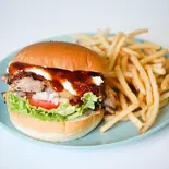 サムライチキンバーガー【フライドポテト付き】（Over Drive Burger）