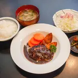 アグー豚ハンバーグ弁当(小鉢付き)(「食と酒」居酒屋かるだん)