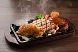 ハンバーグ＆チキン＆もち豚(ライス付き)（ステーキとハンバーグのお店BIG BEAR(ビッグベア) 三軒茶屋店）