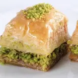バクラヴァ(トルコのデザート)Baklava（ケバブボックスジェイ原宿）