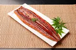 【上】 松(鰻1尾)・うなぎの蒲焼 ガリ、わさび、インスタントのお吸い物、タレ(小)(鰻の成瀬 博多駅南店)