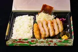 ロースかつ弁当（いきなり！かつ丼 笹塚店）