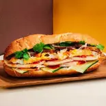 当店人気No.2 スペシャルバインミー Special Banh Mi(バインミーシンチャオ西巣鴨店)