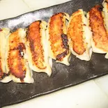 アグー豚のぎょうざ(「食と酒」居酒屋かるだん)