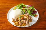 豚肩ロース肉の白ワイン煮込み弁当（Café+8101 DUE）