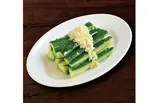 たたき胡瓜 Smashed Cucumber with Garlic（タイガー餃子軒 広尾）