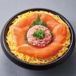 【海鮮丼】サーモンねぎまぐろ丼（海鮮丼 小僧寿し 代田店）