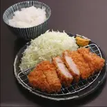 ロースかつ弁当(150g)（とんかつフループ）