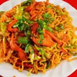チョウミンチキン Chicken Chowmein(【スパイス王国インドで長年修行したシェフのこだわり料理】Himalayan Spice and Masala Mart)