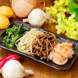ナムル盛り合わせ（本気のハラミ丼＆カルビ丼 焼肉じゅじゅ庵 京橋店）