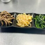 ナムル盛り合わせ（本格焼肉 八勝園）