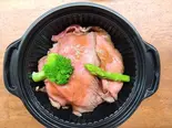 知多牛のローストビーフ丼(小) Roast beef bowl (small)（フェアトレード珈琲院）