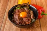 TVに取り上げられた!【たまご付き】やわらか牛ハラミ丼(並 牛ハラミ約100g、)(ハラミとローストビーフとご飯 長居店)