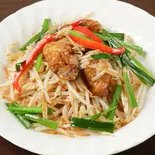 カキとニラ炒め Oyster and Leek Stir-Fry(星宿飯店)