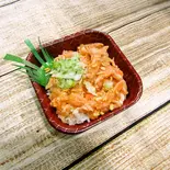サーモンハラスにんにく辣油漬け丼(辛)（大漁丼家 新宿西落合店）