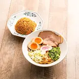 サバまぜそば+半やきめし（元祖 吉田商店）