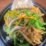 青椒肉絲丼（喜家♡丼丸♡【手作り総菜弁当キヤ】）