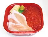 いくらトロサーモン丼（海鮮丼しろくま 熱田店）