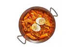 トッポキ/Tteokbokki: Spicy Korean Rice Cakes（カマロチキン 草加店）