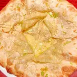 チーズガーリックナン/Cheese Garlic Nan（タージマハル一橋学園店）
