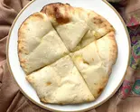 チーズナン Cheeze Naan（ムガル ハラールインド料理レストラン）