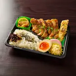 炙り鶏チャーシュー弁当（なるとキッチン 武蔵小杉北口店）