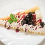 ブルーベリーレアチーズケーキクレープ（Happy Time）