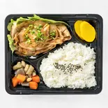 しょうが焼き弁当（お弁当とスイーツの曲水堂）