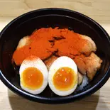 背徳感の旨辛炙り豚丼（圧倒的背徳感!炙り豚RUSH! 反町店）