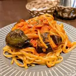 茄子とトマトのアラビアータ（BE/ICHI手作り創作料理 ビイチ）