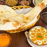 チキンカレーセット Chicken Curry ＆ Nan Set（ビシュヌデビ）