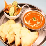 人気NO.1  チーズナンセット Cheese Nan Set（アジアン料理 CARDAMOM 本店）
