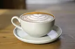 フラットホワイト（CAFE PINO ESPRESSO）