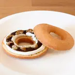 くるみゴマみそクリームチーズ（【ケーキドーナツ】【アサイーボウル】LOCO）