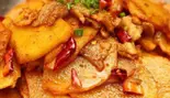 ジャガイモと豚肉の四川鍋:干锅土豆片(中華逸品)