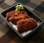 ソースカツ弁当（黒ブタかつれつ 大正亭）