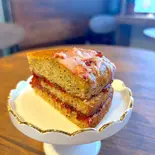 自家製ゴロゴロ苺ジャムヴィクトリアケーキ（マーマ グルテンフリー専門店・時々米粉パン）