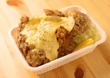 メガ盛りチーズからあげ丼（デカ盛り弁当 はるき 平岸店【唐揚げ弁当屋】）