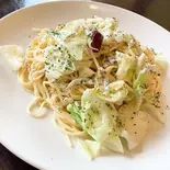 シラスとキャベツのバーニャカウダパスタ（TAVETALINA）