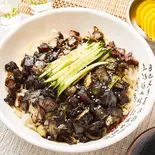 ジャージャー麺(たくあん付き)（焼肉韓国料理 東大門）