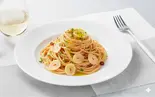 ピリ辛ガーリックペペロンチーノ2080円↓(ガーリック増し)（大盛無料の洋食屋さん。五つ星パスタ）