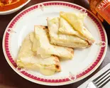 【おすすめ!】チーズナン Cheese Naan(出没アド街ック天国常連!モエナモテイ)